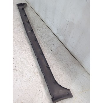 Recambio de faldon lateral para nissan primera hatchback (p12) 1.6 referencia OEM IAM 76850AU3  