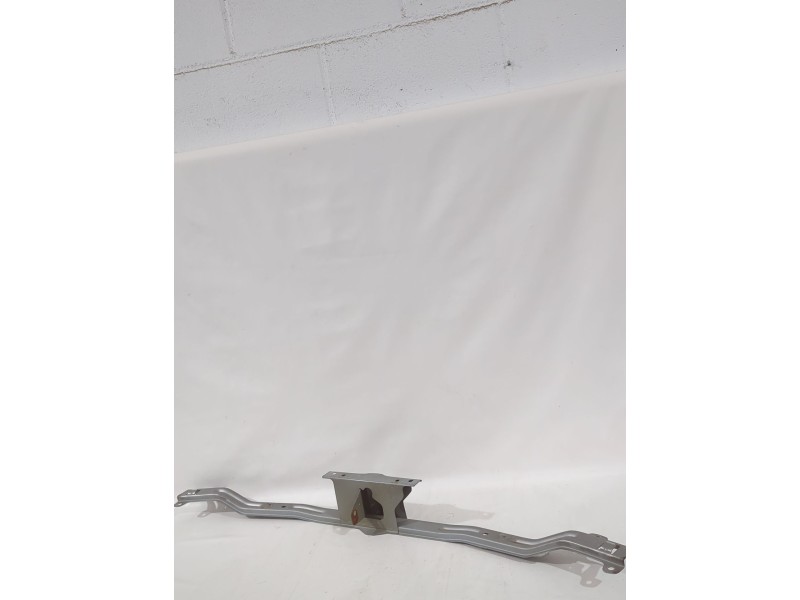 Recambio de travesaño para nissan primera hatchback (p12) 1.6 referencia OEM IAM 62290AU300/62290AU330  