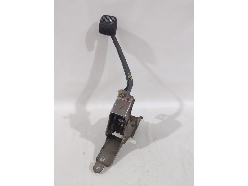 Recambio de pedal embrague para nissan primera hatchback (p12) 1.6 referencia OEM IAM 46503AV810  