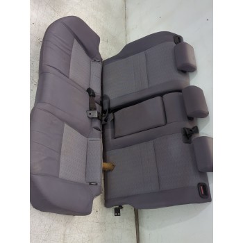 Recambio de asiento trasero para nissan primera hatchback (p12) 1.6 referencia OEM IAM   