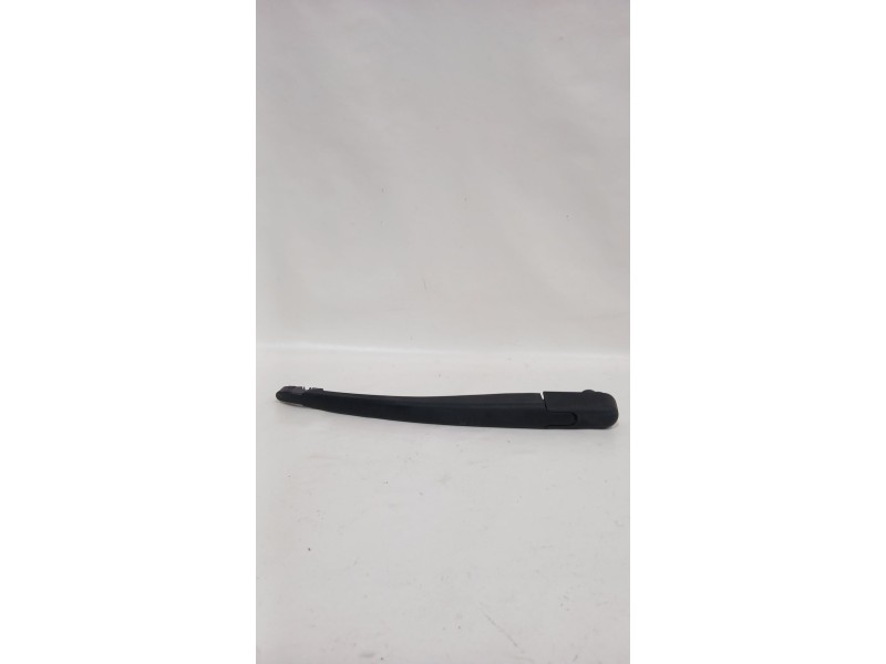Recambio de brazo limpia trasero para peugeot partner furgoneta/monovolumen 1.6 hdi 90 referencia OEM IAM 9811199680  