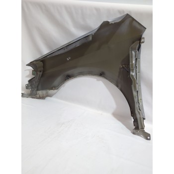 Recambio de aleta delantera derecha para nissan primera hatchback (p12) 1.6 referencia OEM IAM 63100AV630  