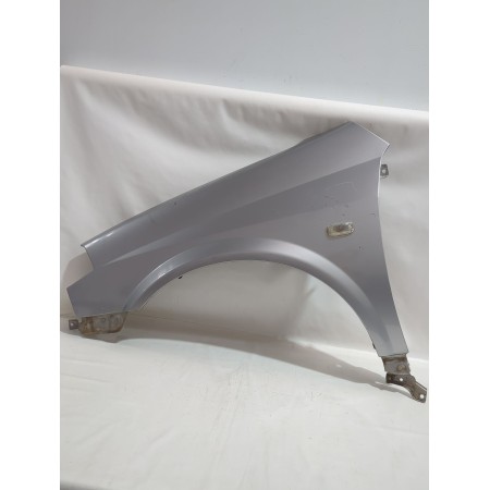Recambio de aleta delantera izquierda para nissan primera hatchback (p12) 1.6 referencia OEM IAM 63101AV630  