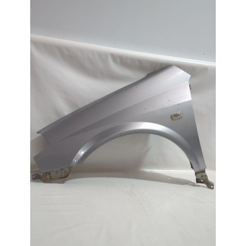 Recambio de aleta delantera izquierda para nissan primera hatchback (p12) 1.6 referencia OEM IAM 63101AV630  