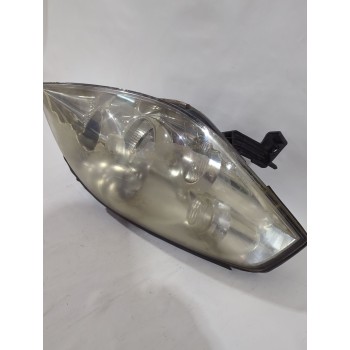 Recambio de faro derecho para nissan primera hatchback (p12) 1.6 referencia OEM IAM 26010AU80B  