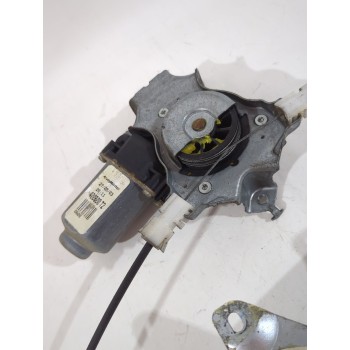 Recambio de elevalunas trasero derecho para nissan primera hatchback (p12) 1.6 referencia OEM IAM 82720AV60B  
