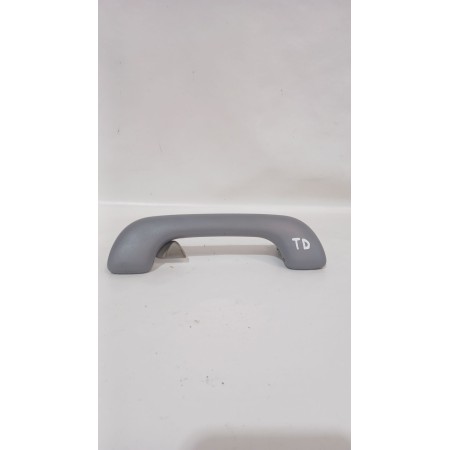Recambio de asidero techo trasero derecho para nissan primera hatchback (p12) 1.6 referencia OEM IAM 8200003209  
