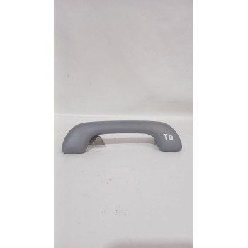 Recambio de asidero techo trasero derecho para nissan primera hatchback (p12) 1.6 referencia OEM IAM 8200003209  