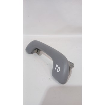 Recambio de asidero techo trasero derecho para nissan primera hatchback (p12) 1.6 referencia OEM IAM 8200003209  