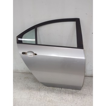 Recambio de puerta trasera derecha para nissan primera hatchback (p12) 1.6 referencia OEM IAM 82100BA030  
