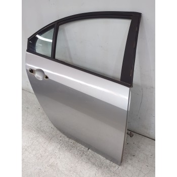 Recambio de puerta trasera derecha para nissan primera hatchback (p12) 1.6 referencia OEM IAM 82100BA030  
