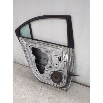 Recambio de puerta trasera izquierda para nissan primera hatchback (p12) 1.6 referencia OEM IAM 82101BA030  