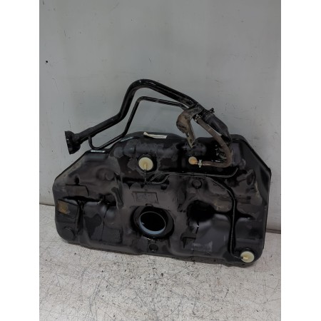 Recambio de deposito combustible para nissan primera hatchback (p12) 1.6 referencia OEM IAM 172055M300  