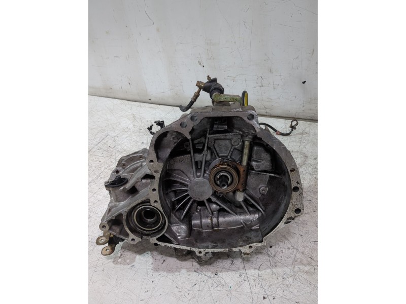 Recambio de caja cambios para nissan primera hatchback (p12) 1.6 referencia OEM IAM 304004M405/4M404  