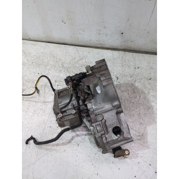 Recambio de caja cambios para nissan primera hatchback (p12) 1.6 referencia OEM IAM 304004M405/4M404  