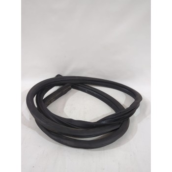 GOMAS CONTORNO PUERTA 76923AV600 