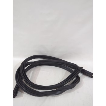 GOMAS CONTORNO PUERTA 76921AV600 
