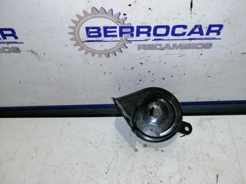 Recambio de claxon para saab 9-3 berlina 2.0 cat referencia OEM IAM 4448825  