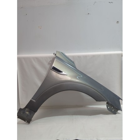 Recambio de aleta delantera derecha para chevrolet captiva (c100, c140) 2.2 d referencia OEM IAM 96624396  