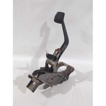 Recambio de pedal freno para nissan primera hatchback (p12) 1.6 referencia OEM IAM 46501AV600  