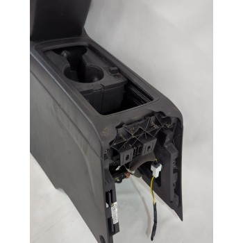 Recambio de consola central para chevrolet captiva (c100, c140) 2.2 d referencia OEM IAM 95319046  