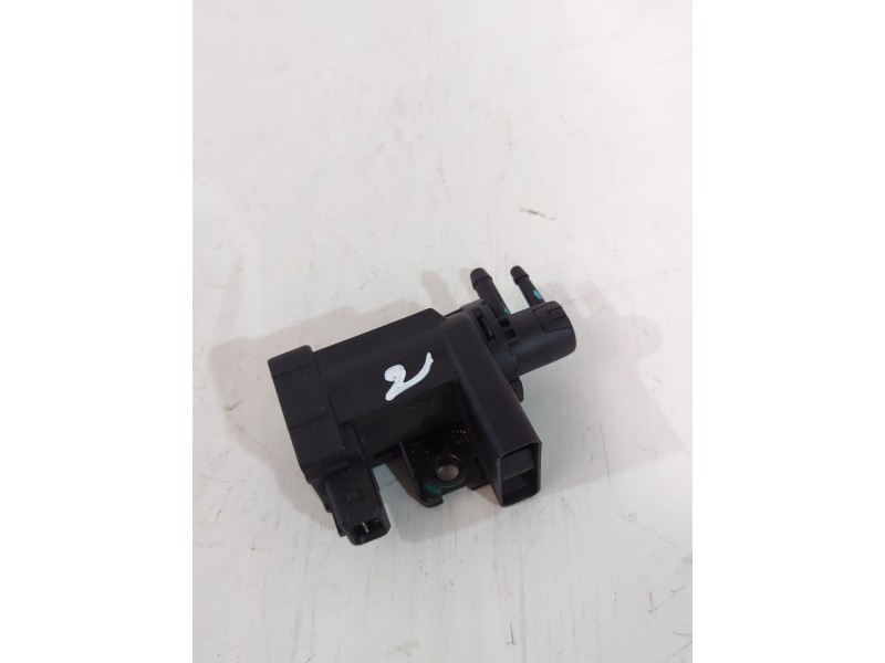 Recambio de valvula aire adicional para chevrolet captiva (c100, c140) 2.2 d referencia OEM IAM 25183170  