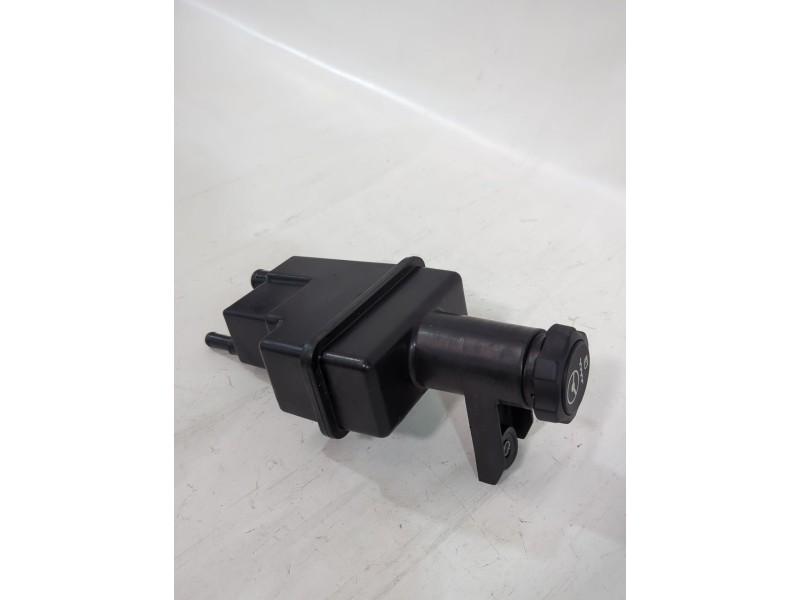 Recambio de deposito direccion asistida para chevrolet captiva (c100, c140) 2.2 d referencia OEM IAM 95910196  