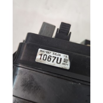 Recambio de caja reles / fusibles para chevrolet captiva (c100, c140) 2.2 d referencia OEM IAM 95471067  
