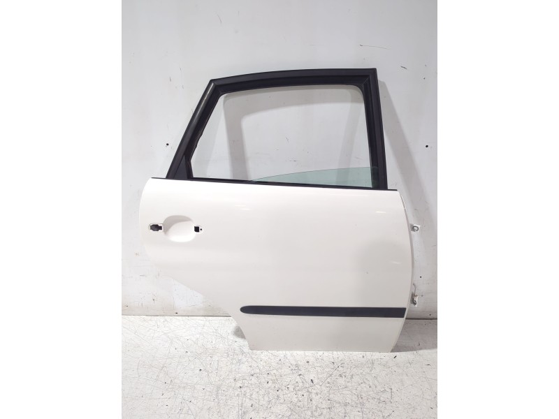 Recambio de puerta trasera derecha para seat ibiza iii (6l1) 1.4 tdi referencia OEM IAM 6L4833056T  