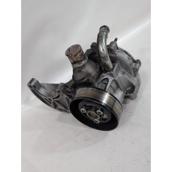 Recambio de bomba agua para chevrolet captiva (c100, c140) 2.2 d referencia OEM IAM 25186662  