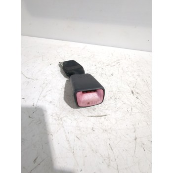Recambio de enganche cinturon trasero derecho para peugeot 107 (pm_, pn_) 1.4 hdi referencia OEM IAM 8974LP  