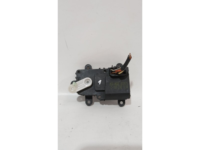 Recambio de motor apertura trampilla para chevrolet captiva (c100, c140) 2.2 d referencia OEM IAM 830971  