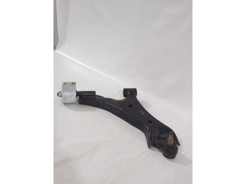 Recambio de brazo suspension inferior delantero derecho para chevrolet captiva (c100, c140) 2.2 d referencia OEM IAM 96819162  