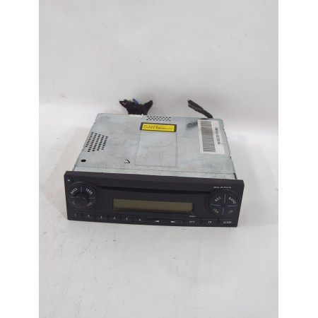Recambio de sistema audio / radio cd para seat ibiza iii (6l1) 1.4 tdi referencia OEM IAM 6L0035156B  