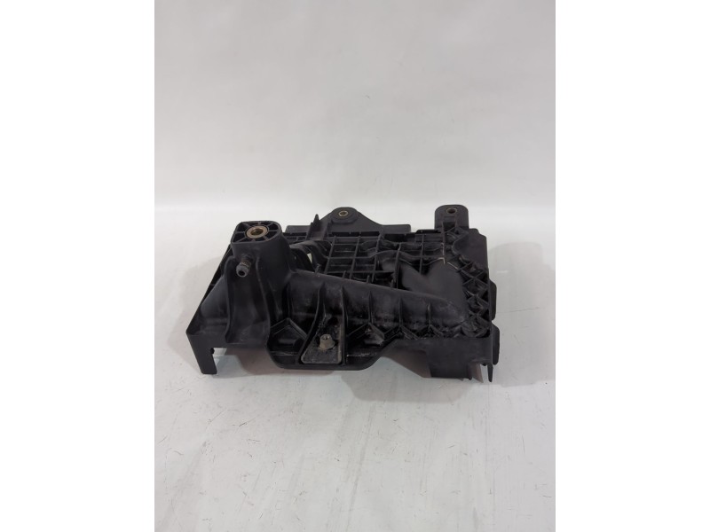Recambio de soporte bateria para seat ibiza iii (6l1) 1.4 tdi referencia OEM IAM 6Q0915331D  