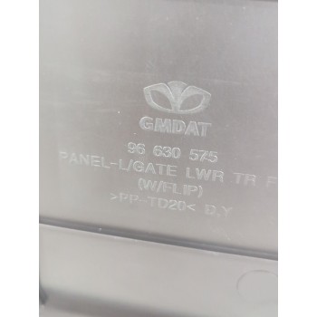 Recambio de guarnecido porton trasero para chevrolet captiva (c100, c140) 2.2 d referencia OEM IAM 96630575  