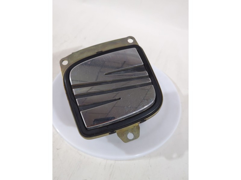 Recambio de maneta exterior porton para seat ibiza iii (6l1) 1.4 tdi referencia OEM IAM 6L6827573D  
