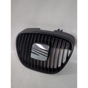Recambio de emblema para seat ibiza iii (6l1) 1.4 tdi referencia OEM IAM 6L0853679/6L0853651  