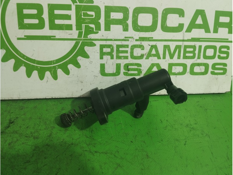 Recambio de bombin embrague para volkswagen golf v berlina (1k1) 1.9 tdi referencia OEM IAM 1K0721261A  