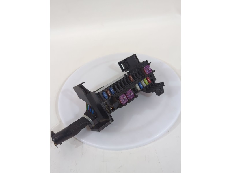 Recambio de caja reles / fusibles para mazda 6 station wagon (gj, gl) 2.2 d referencia OEM IAM 7154052630  