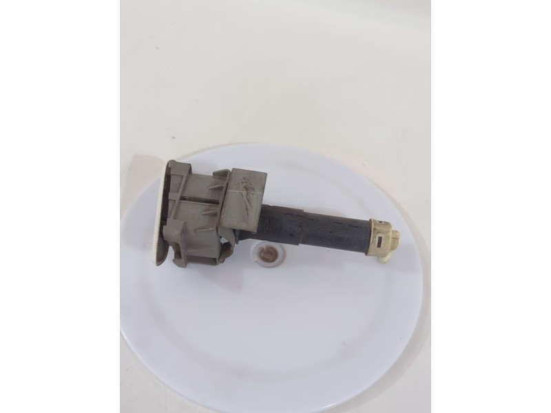 Recambio de limpia faros xenon para mazda 6 station wagon (gj, gl) 2.2 d referencia OEM IAM GHR4518H4  