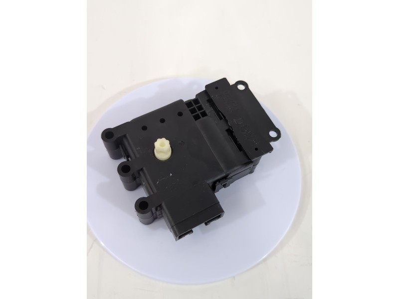 Recambio de motor apertura trampilla para mazda 6 station wagon (gj, gl) 2.2 d referencia OEM IAM GA705KD47  