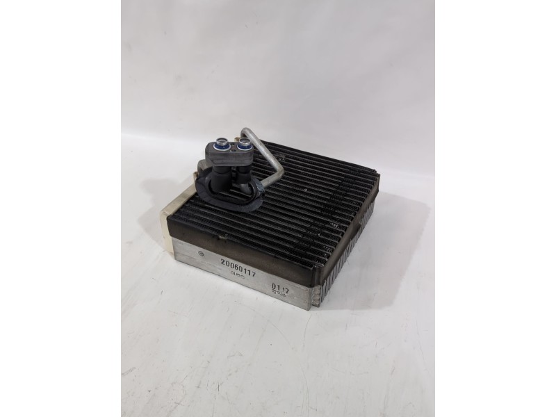 Recambio de evaporador aire acondicionado para hyundai tucson (jm) 2.0 crdi referencia OEM IAM 971392E201  