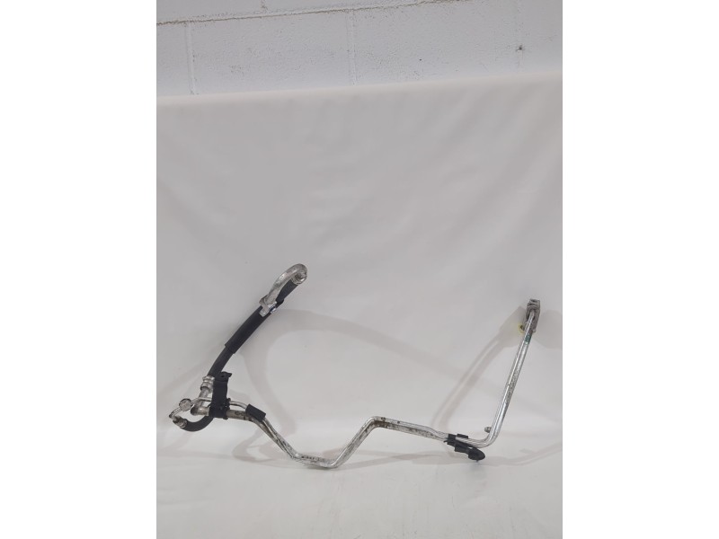 Recambio de tubos aire acondicionado para hyundai tucson (jm) 2.0 crdi referencia OEM IAM 977682E300  
