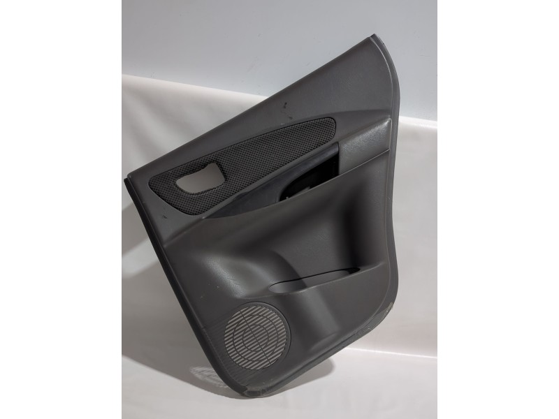 Recambio de guarnecido puerta trasera derecha para hyundai tucson (jm) 2.0 crdi referencia OEM IAM 833812E000  