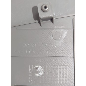 Recambio de guarnecido puerta delantera derecha para hyundai tucson (jm) 2.0 crdi referencia OEM IAM 823812E000  