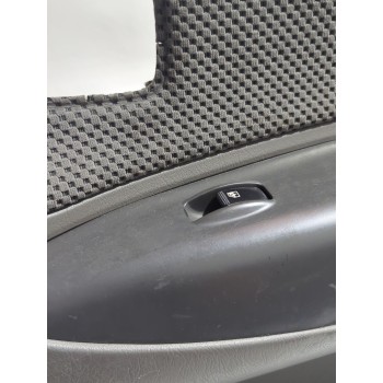 Recambio de guarnecido puerta delantera derecha para hyundai tucson (jm) 2.0 crdi referencia OEM IAM 823812E000  