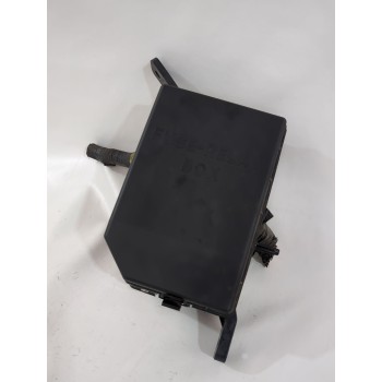 Recambio de caja reles / fusibles para hyundai tucson (jm) 2.0 crdi referencia OEM IAM 912262E120/N912262E12002  