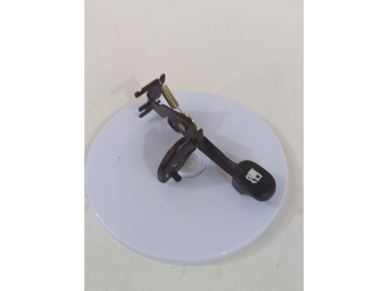 Recambio de tirador tapa combustible para hyundai tucson (jm) 2.0 crdi referencia OEM IAM 811302E000  