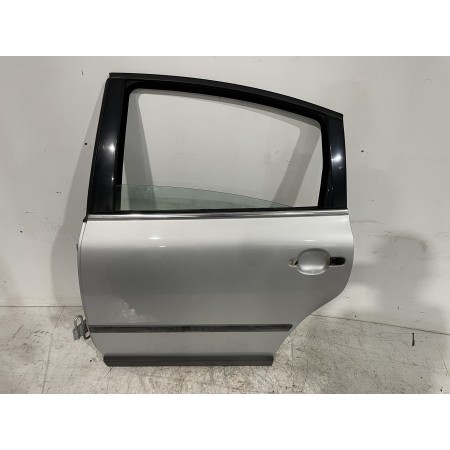 Recambio de puerta trasera izquierda para volkswagen passat berlina (3b3) advance referencia OEM IAM 3B5833051AB  